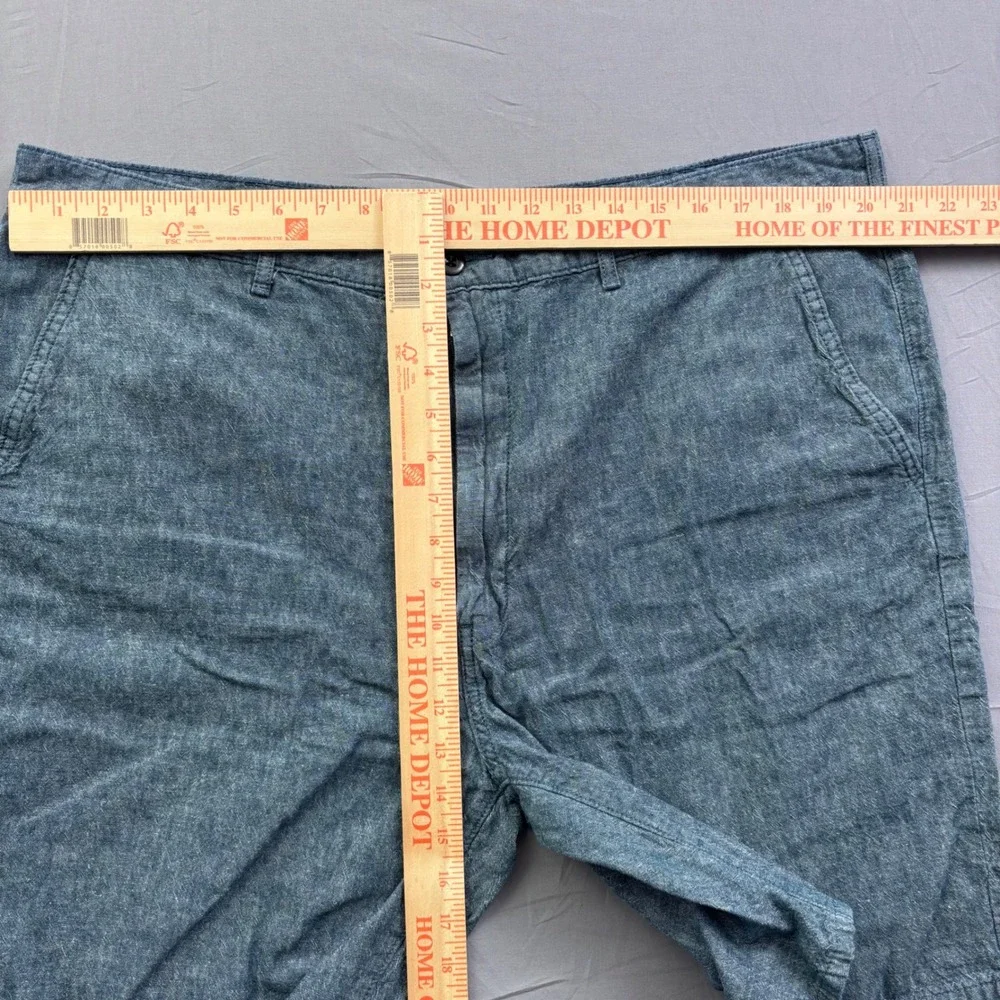Levis‎ Mens Blue Linen Cotton Blend Chino Shorts Size 42 S40196 Chambray Style